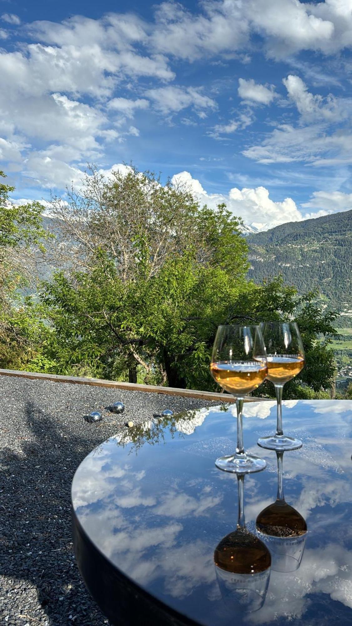 B&B La Forge De Diogne Crans-Montana Exterior photo